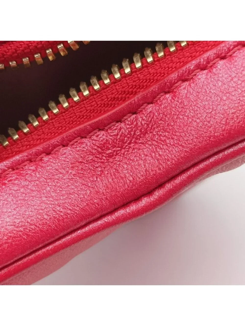 Louis Vuitton Heart on Chain Red Lambskin Shoulder
